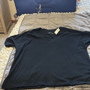 aerie women’s Black V-Neck Short Sleeve Tee